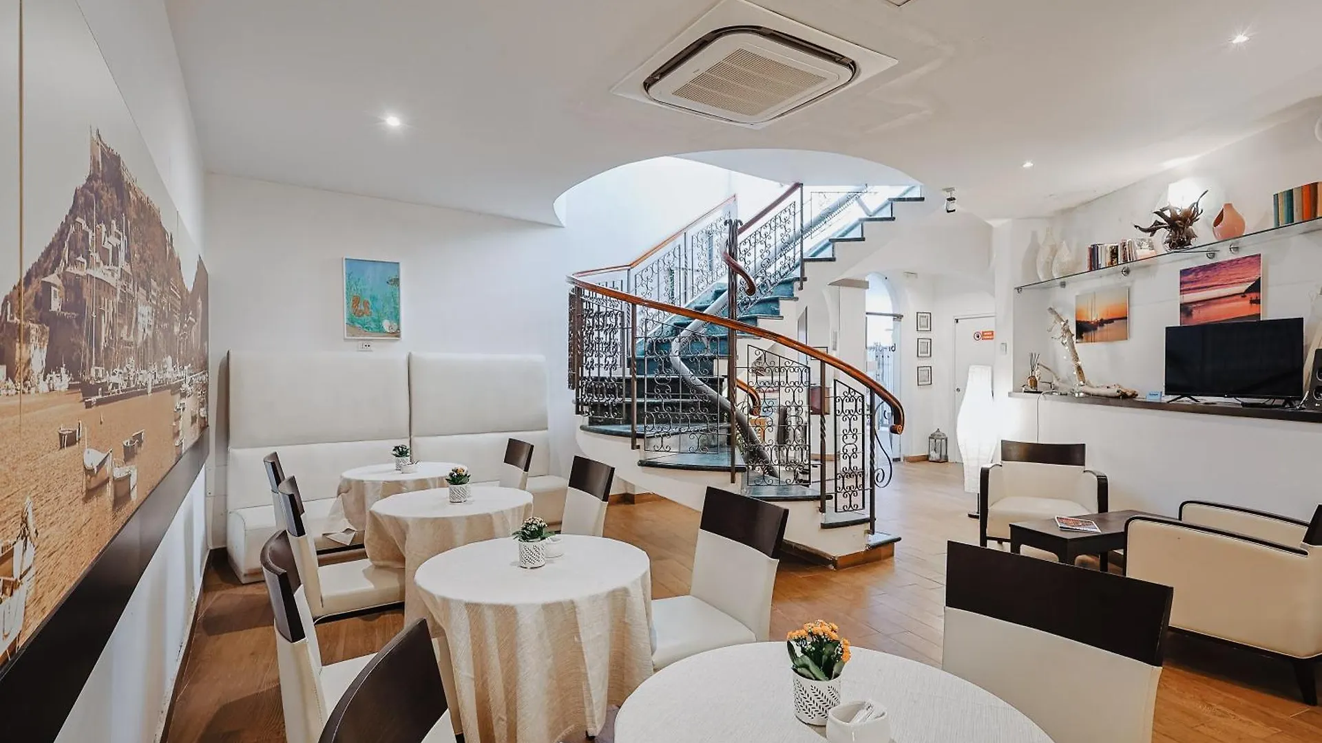 Bi Hotel Porto Ercole  3*, Porto Ercole (Grosseto)